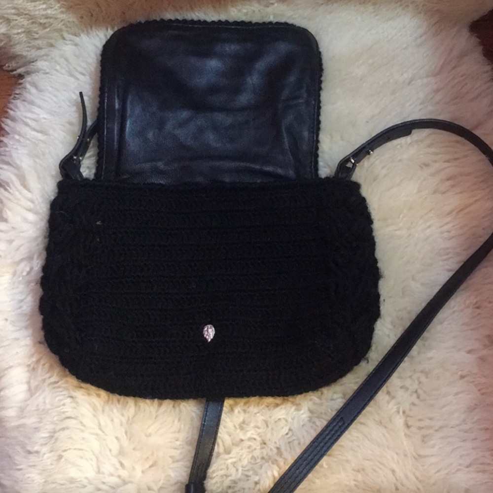 Helen Kaminski Crochet and Leather shoulder bag! - Picture 2 of 7